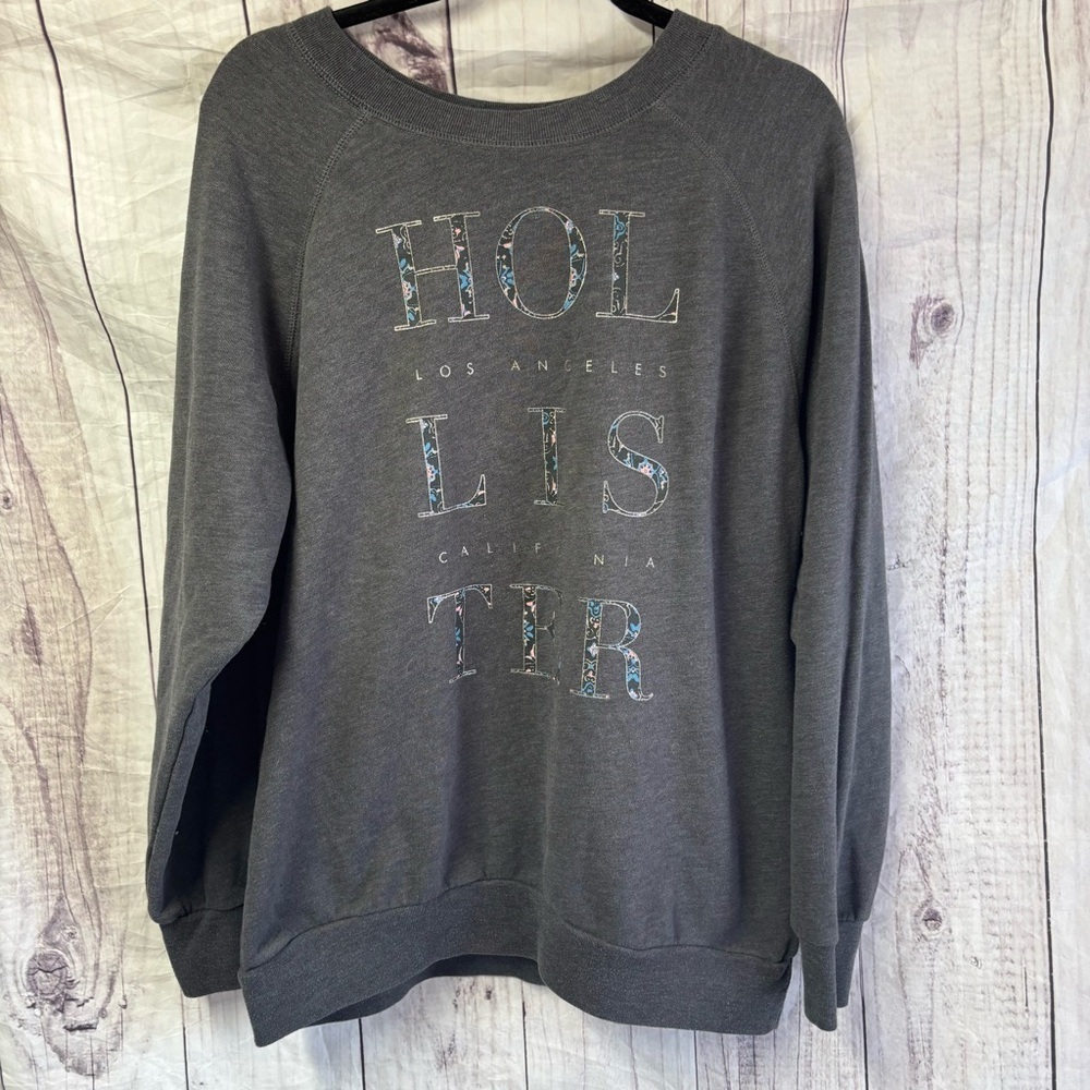 Hollister Long Sleeve Gray Floral Casual Comfy Crew Neck Sweater Large